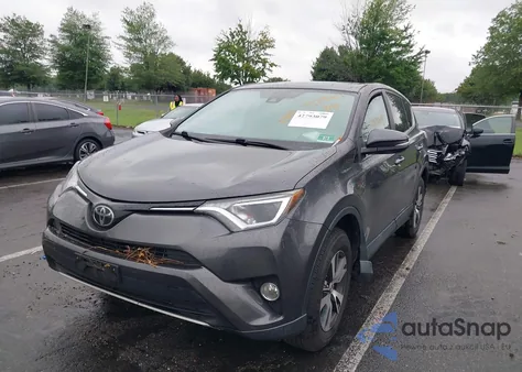 2018 Toyota Rav4 Xle from USA, damaged, VIN 2T3RFREV9JW814479